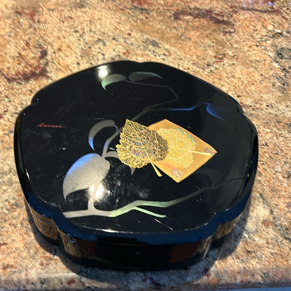 Vintage Yamamoto Kansai Laquerware Divided Box